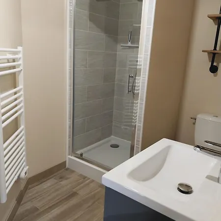 Superbe Grand Confort Avec Exterieur Appartamento Poussan